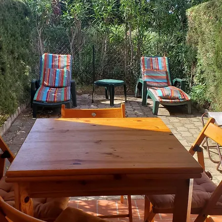 La Peguiere 2 Pieces 27m2 Jardin Privatif Pour 2 Adultes 2 Enfants Saint-Raphaël